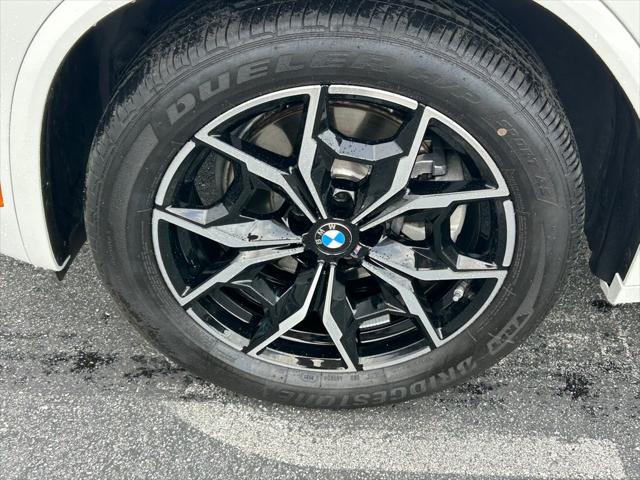 2025 BMW X4 xDrive30i