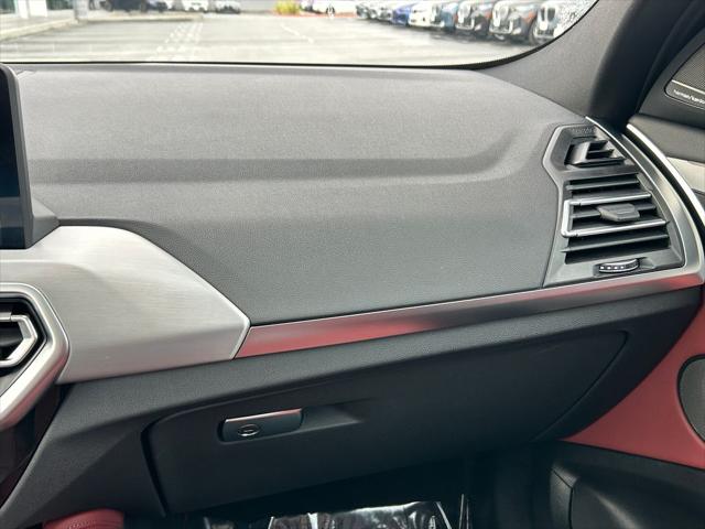 2025 BMW X4 xDrive30i