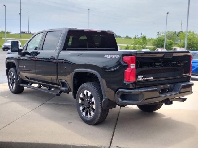 2020 Chevrolet Silverado 2500HD 4WD Crew Cab Standard Bed Custom