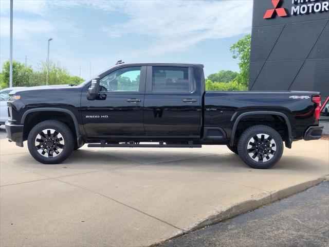 2020 Chevrolet Silverado 2500HD 4WD Crew Cab Standard Bed Custom