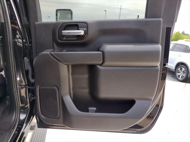 2020 Chevrolet Silverado 2500HD 4WD Crew Cab Standard Bed Custom