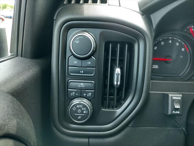 2020 Chevrolet Silverado 2500HD 4WD Crew Cab Standard Bed Custom