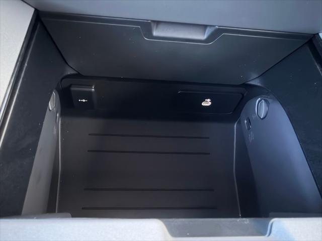 2026 Land Rover Defender P400 X