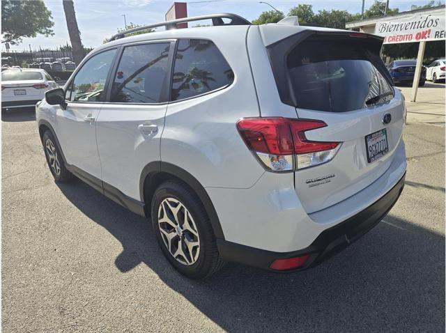 2023 Subaru Forester Premium