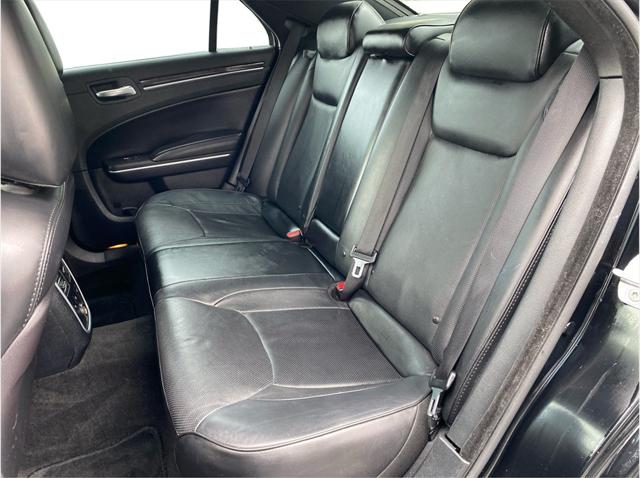 2012 Chrysler 300 300 Sedan 4D