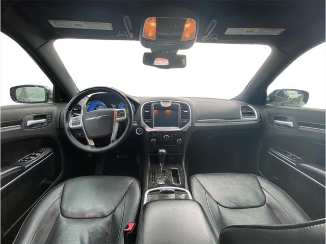 2012 Chrysler 300 300 Sedan 4D