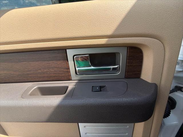 2013 Ford F-150 Lariat 2WD Supercrew 145