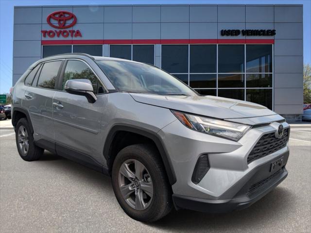 2025 Toyota RAV4 Hybrid XLE