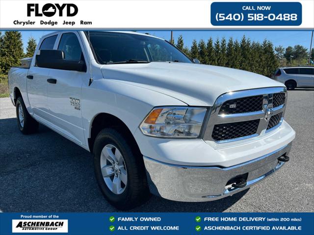 2022 RAM 1500 Classic Tradesman Crew Cab 4x4 57 Box