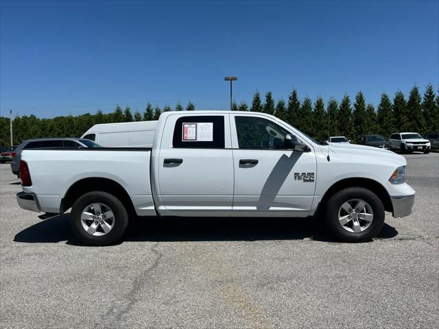 2022 RAM 1500 Classic Tradesman Crew Cab 4x4 57 Box 2022 RAM 1500 Classic Tradesman Crew Cab 4x4 57 Box