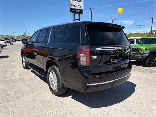 2024 Chevrolet Suburban 4WD LT