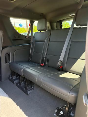 2024 Chevrolet Suburban 4WD LT