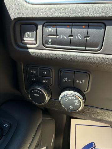 2024 Chevrolet Suburban 4WD LT