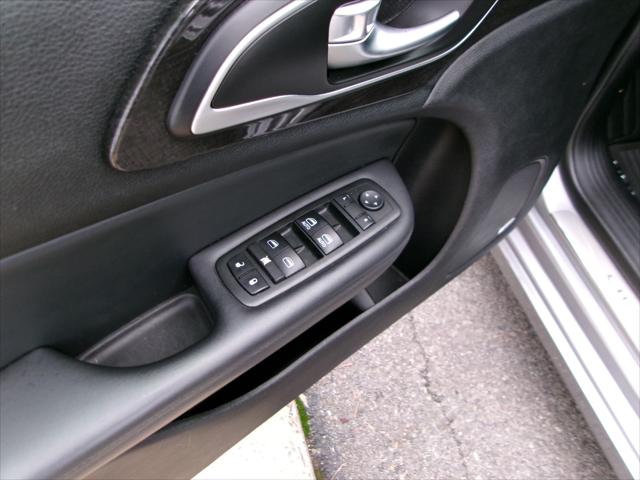2015 Chrysler 200 C