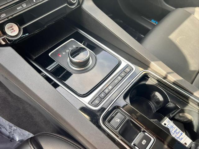 2019 Jaguar F-PACE 25t Premium