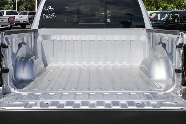 2026 Ram 1500 Laramie Crew Cab 4x4 57 Box