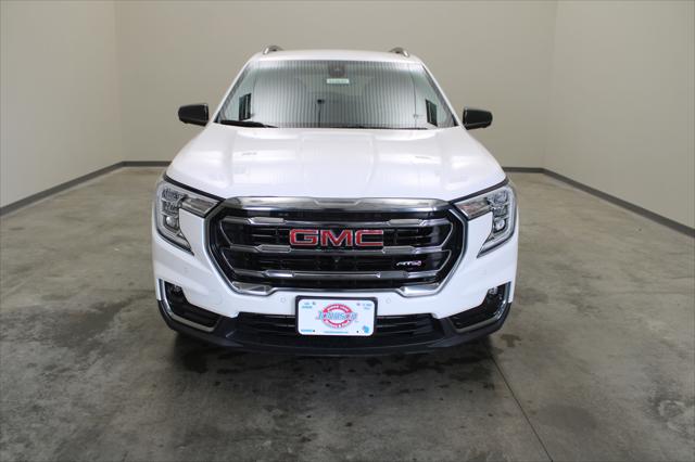 2024 GMC Terrain AWD AT4