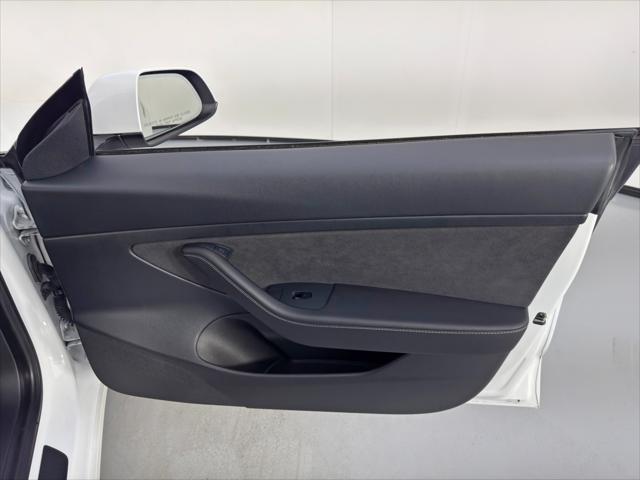 2021 Tesla Model 3 Standard Range Plus Rear-Wheel Drive
