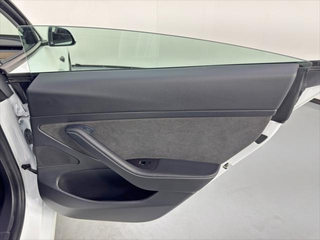 2021 Tesla Model 3 Standard Range Plus Rear-Wheel Drive