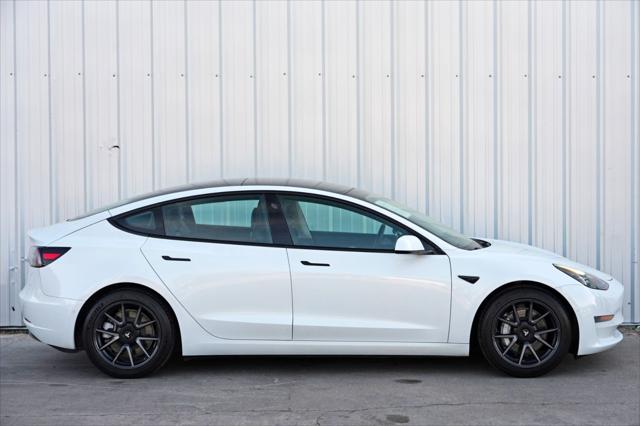 2021 Tesla Model 3 Standard Range Plus Rear-Wheel Drive