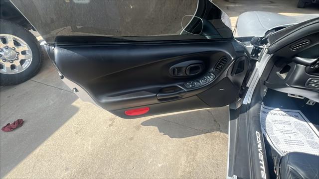 2001 Chevrolet Corvette Unknown