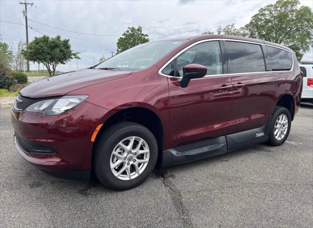 2023 Chrysler Voyager LX