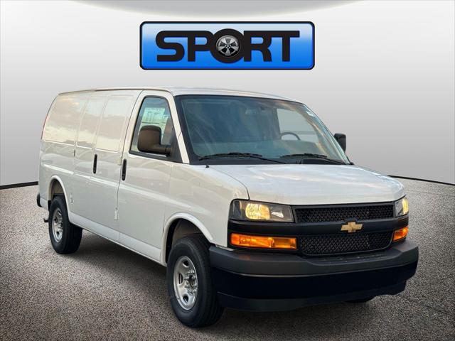 2026 Chevrolet Express Cargo Van 2500 Regular Wheelbase, WT, RWD