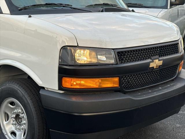 2026 Chevrolet Express Cargo Van 2500 Regular Wheelbase, WT, RWD