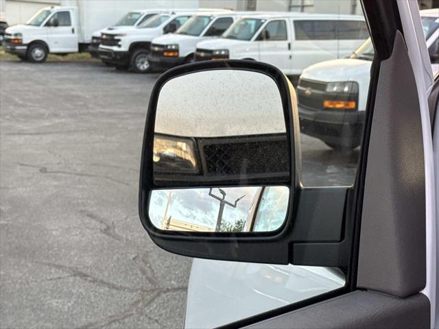 2026 Chevrolet Express Cargo Van 2500 Regular Wheelbase, WT, RWD