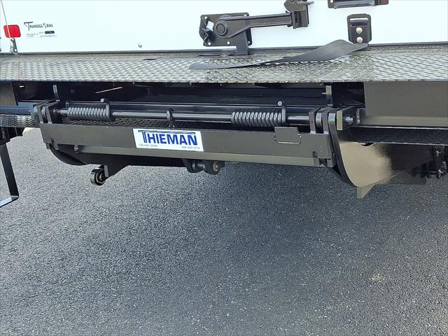 2026 Ford E-350 Cutaway 2026 FORD E-350 CUTAWAY CHASSIS 2DR 138 WB HD