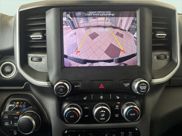 2020 Ram 1500 Big Horn Crew Cab 4x4 5'7" Box