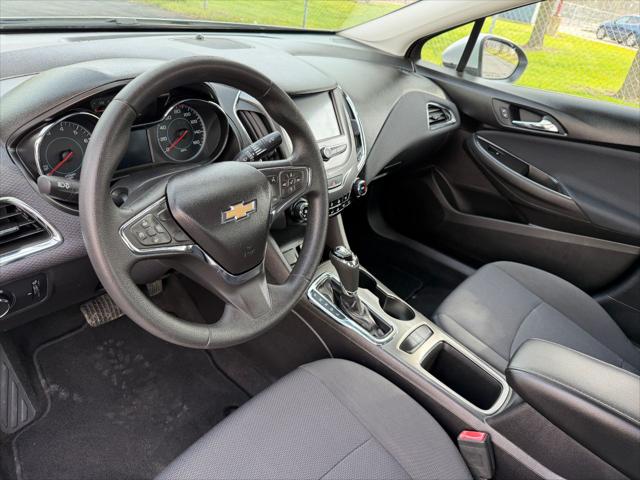2017 Chevrolet Cruze LT Auto
