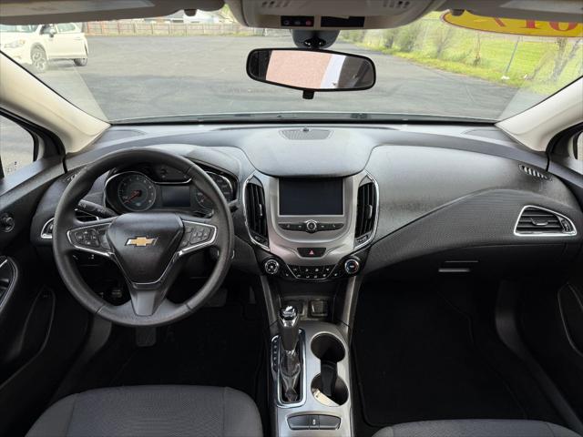2017 Chevrolet Cruze LT Auto
