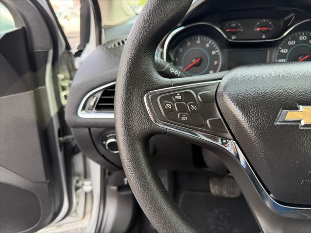 2017 Chevrolet Cruze LT Auto