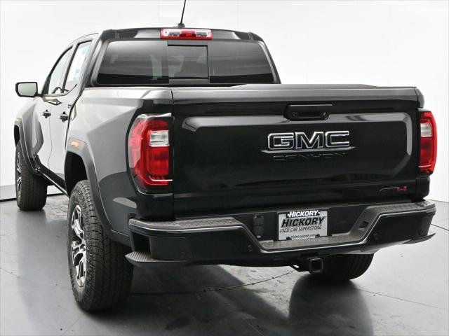 2025 GMC Canyon 4WD AT4