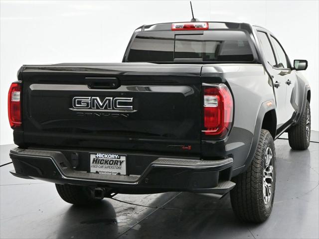 2025 GMC Canyon 4WD AT4