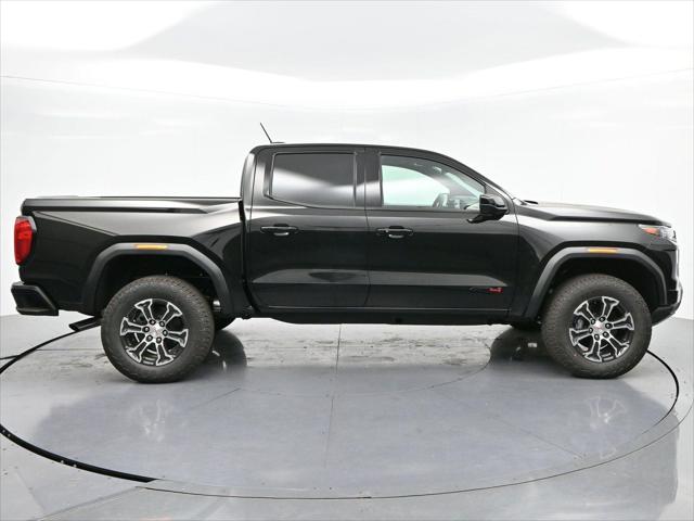 2025 GMC Canyon 4WD AT4