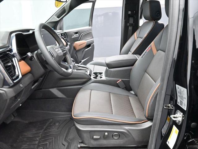 2025 GMC Canyon 4WD AT4
