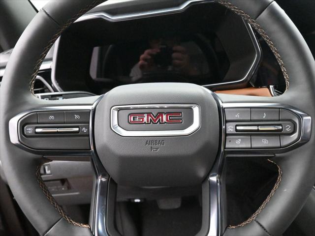 2025 GMC Canyon 4WD AT4