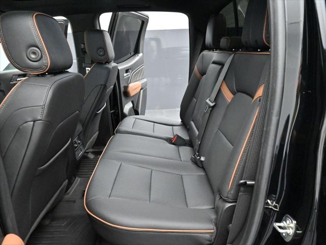 2025 GMC Canyon 4WD AT4