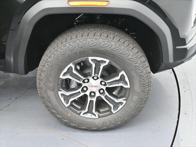 2025 GMC Canyon 4WD AT4