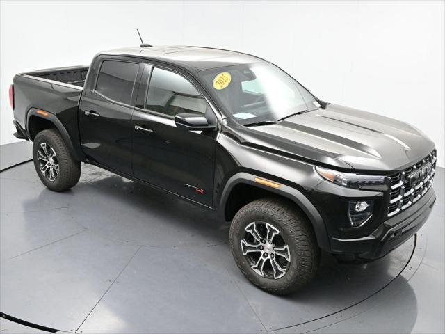 2025 GMC Canyon 4WD AT4