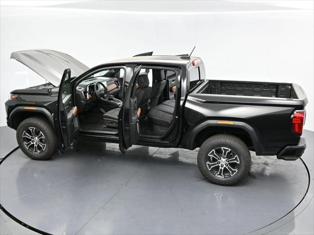 2025 GMC Canyon 4WD AT4