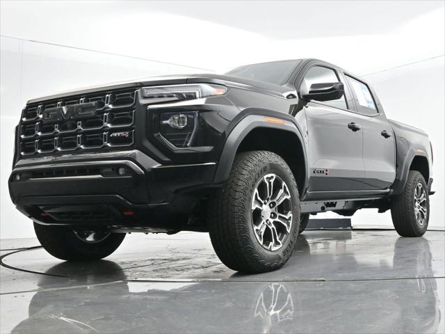 2025 GMC Canyon 4WD AT4