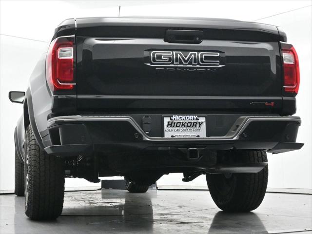 2025 GMC Canyon 4WD AT4