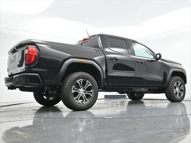 2025 GMC Canyon 4WD AT4