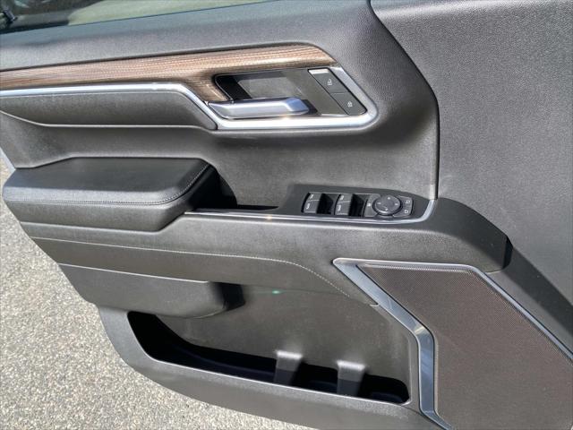 2024 Chevrolet Silverado 1500 4WD Crew Cab Short Bed RST