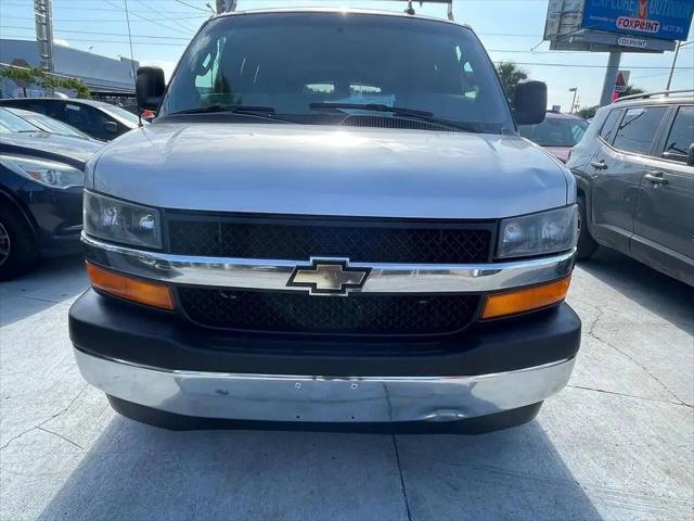 2017 Chevrolet Express LT for sale in Miami, FL