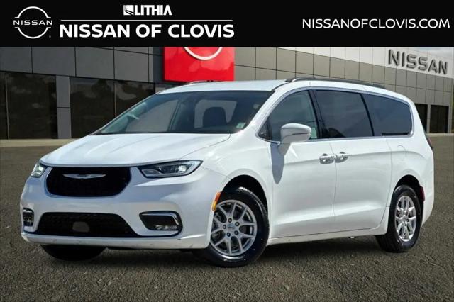 2022 Chrysler Pacifica Touring L for sale in Clovis, CA