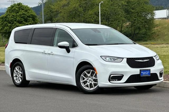 2023 Chrysler Pacifica Touring L for sale in Eugene, OR